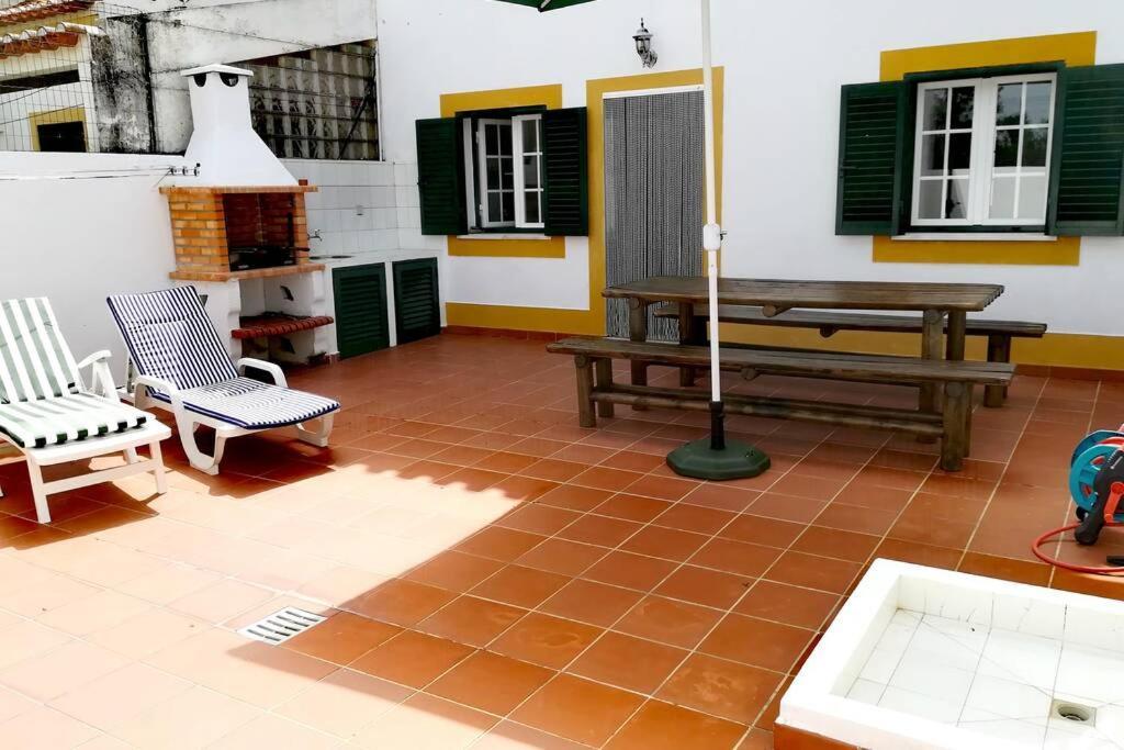 ヴィラ・ノヴァ・デ・ミルフォンテス Casa Marecoヴィラ エクステリア 写真